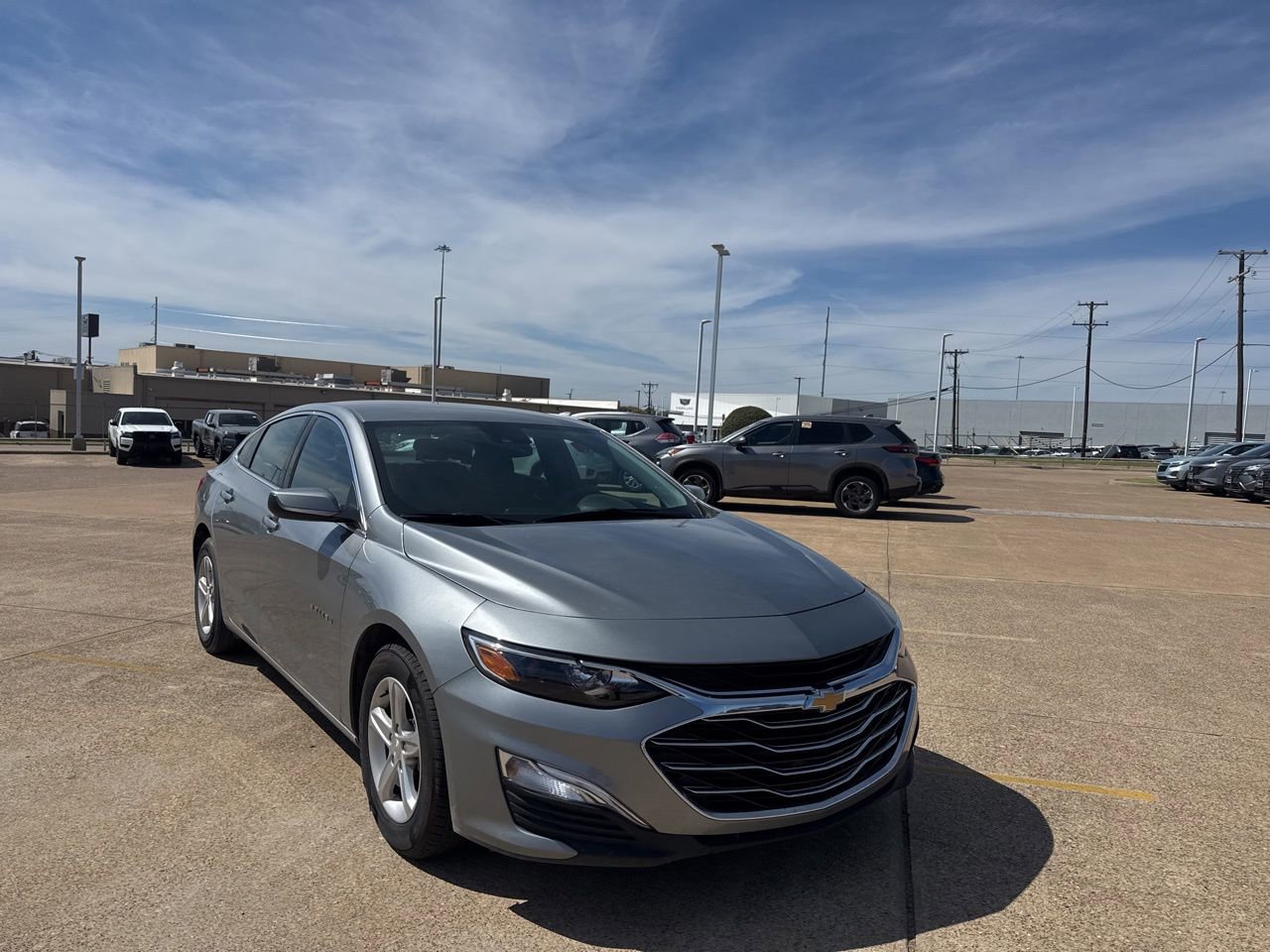 Used 2025 Chevrolet Malibu LS image 2