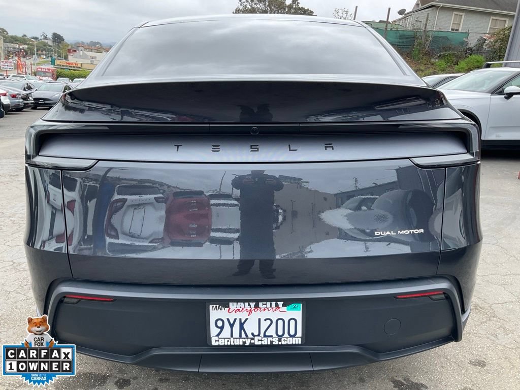 Used 2026 Tesla Model Y AWD image 4