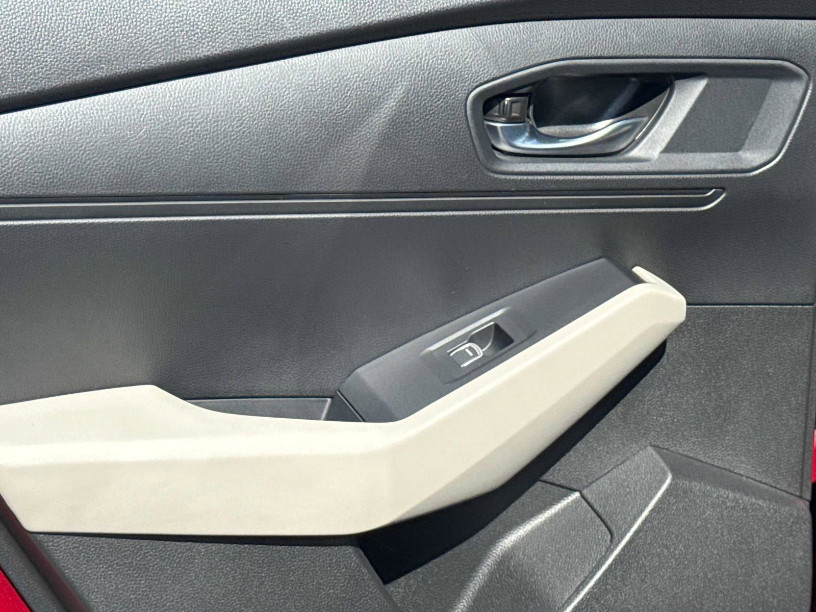 Certified 2023 Honda Accord EX image 12