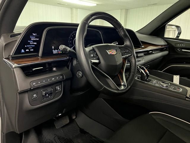 Used 2024 Cadillac Escalade ESV Premium Luxury w/ Performance Package AWD/4WD image 14
