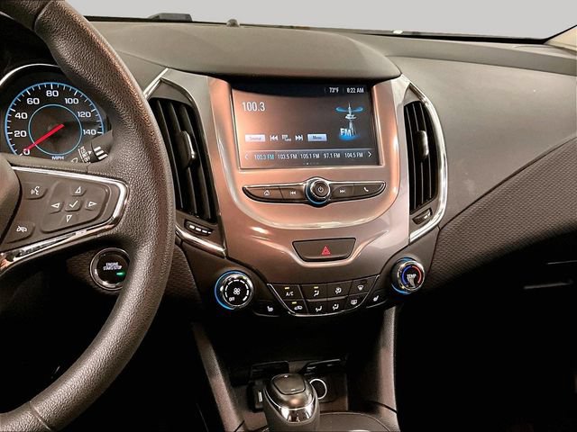 Used 2018 Chevrolet Cruze LT w/ Convenience Package FWD image 6