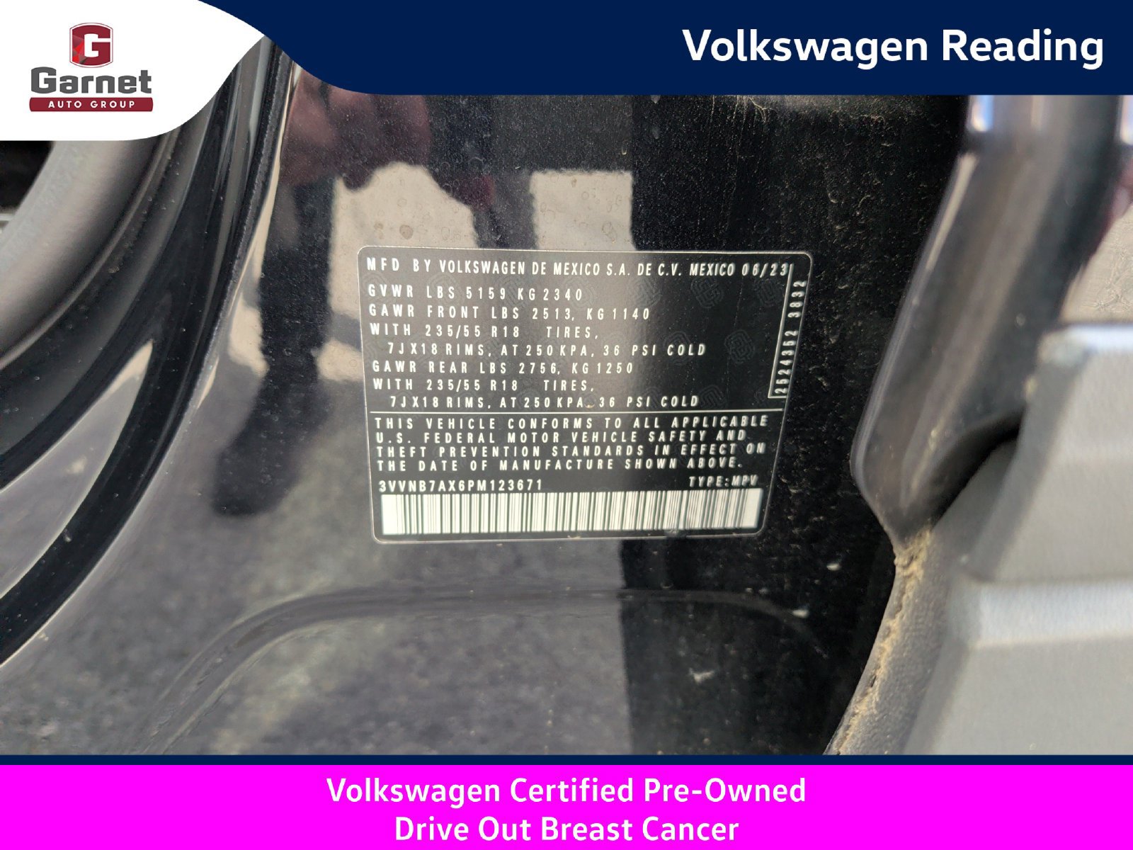 Certified 2023 Volkswagen Tiguan SE w/ Panoramic Sunroof Package FWD image 29