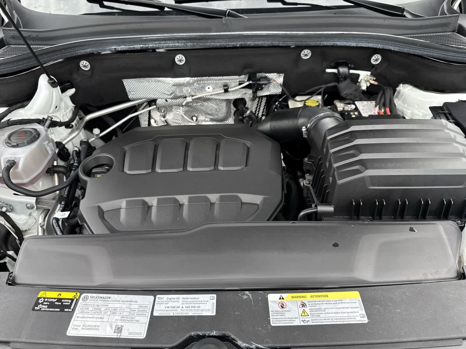 Certified 2024 Volkswagen Atlas Cross Sport SE FWD image 21