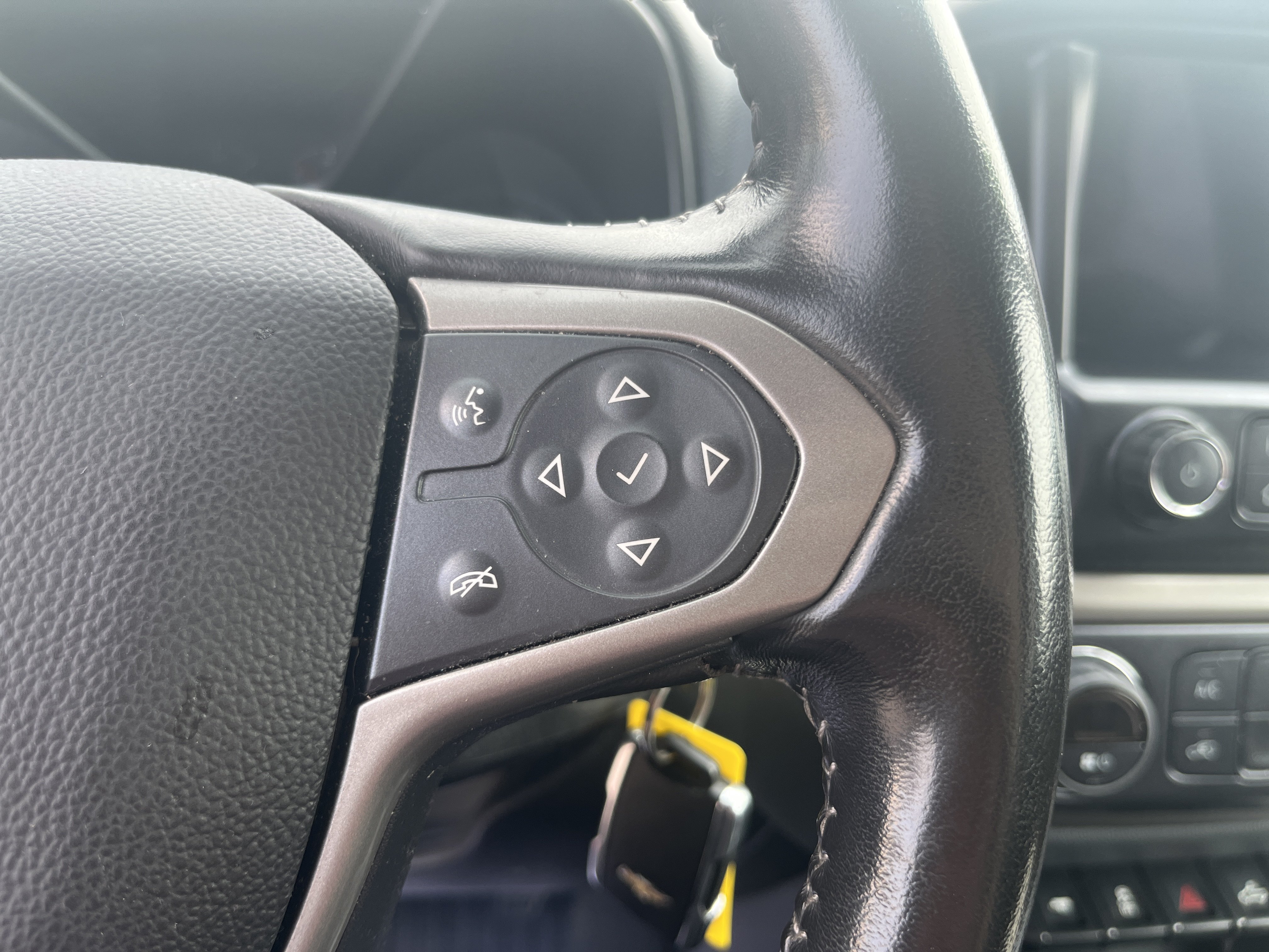 Used 2019 Chevrolet Colorado Z71 AWD/4WD image 22
