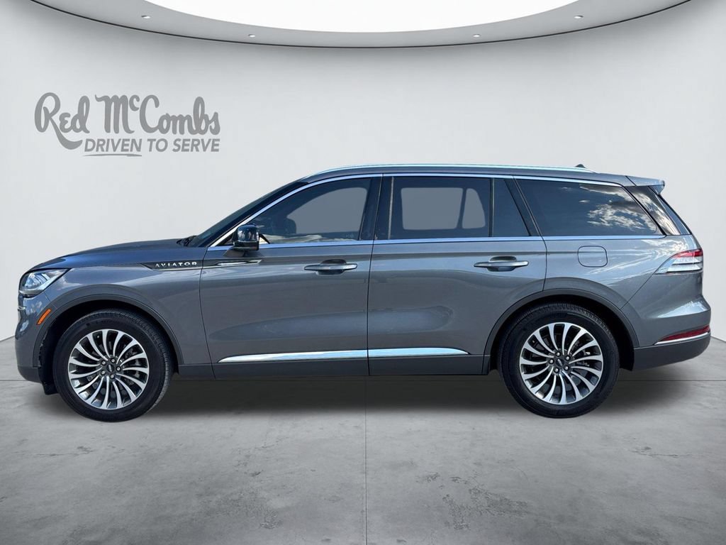 Used 2024 Lincoln Aviator Reserve w/ Elements Package Plus RWD image 2