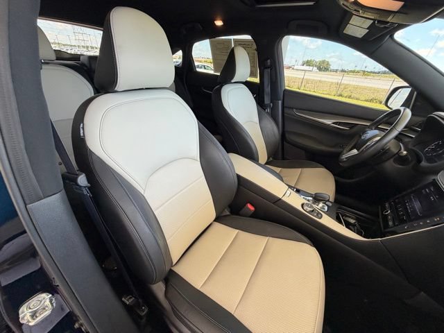 Used 2023 INFINITI QX55 Luxe w/ Cargo Package AWD/4WD image 36
