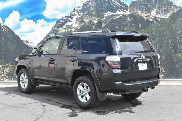 Certified 2024 Toyota 4Runner SR5 Premium w/ Moonroof Package AWD/4WD image 9