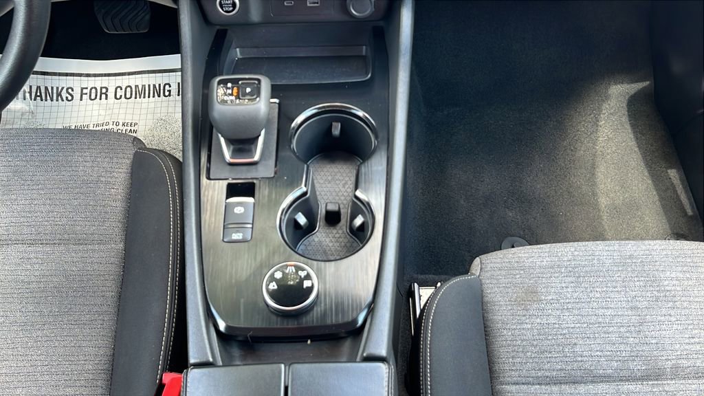 Used 2023 Nissan Rogue SV AWD/4WD image 15