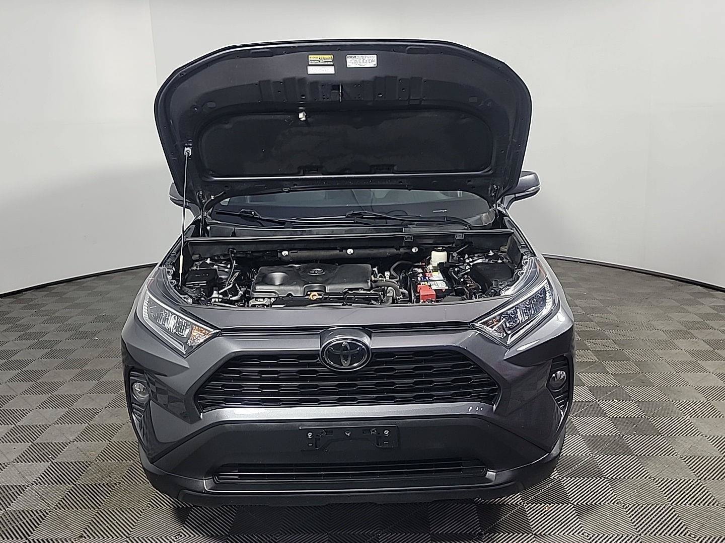Used 2020 Toyota RAV4 XLE w/ All Weather Liner Package AWD/4WD image 13