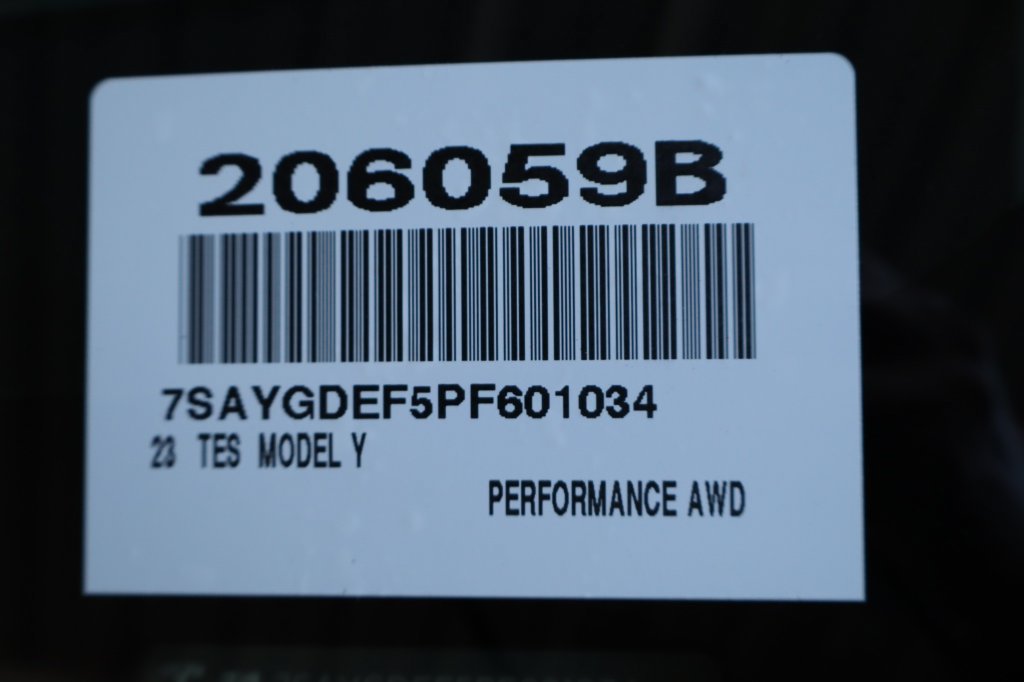 Used 2023 Tesla Model Y Performance AWD/4WD image 38
