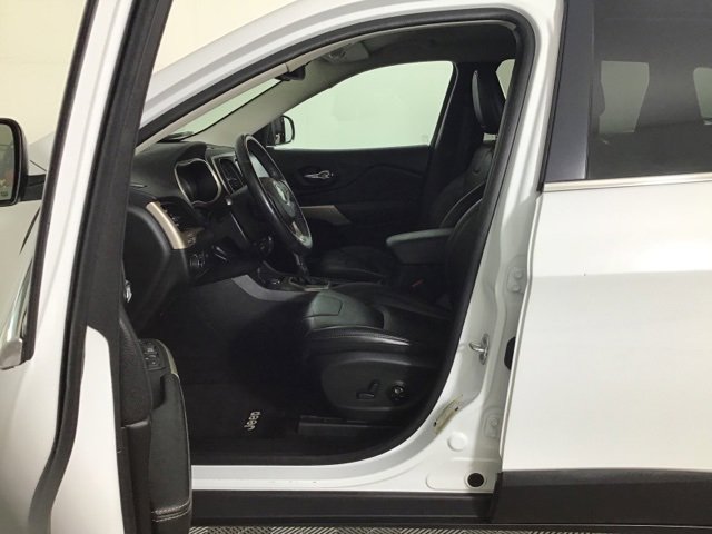 Used 2018 Jeep Cherokee Limited image 9