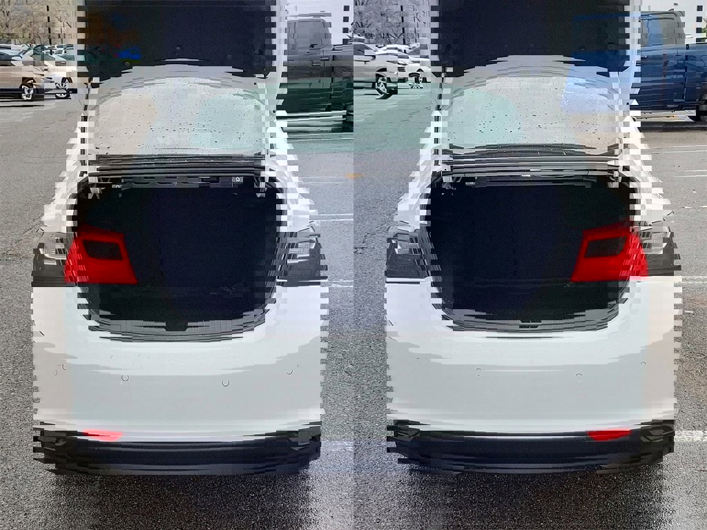 Certified 2025 Chevrolet Malibu LT image 11