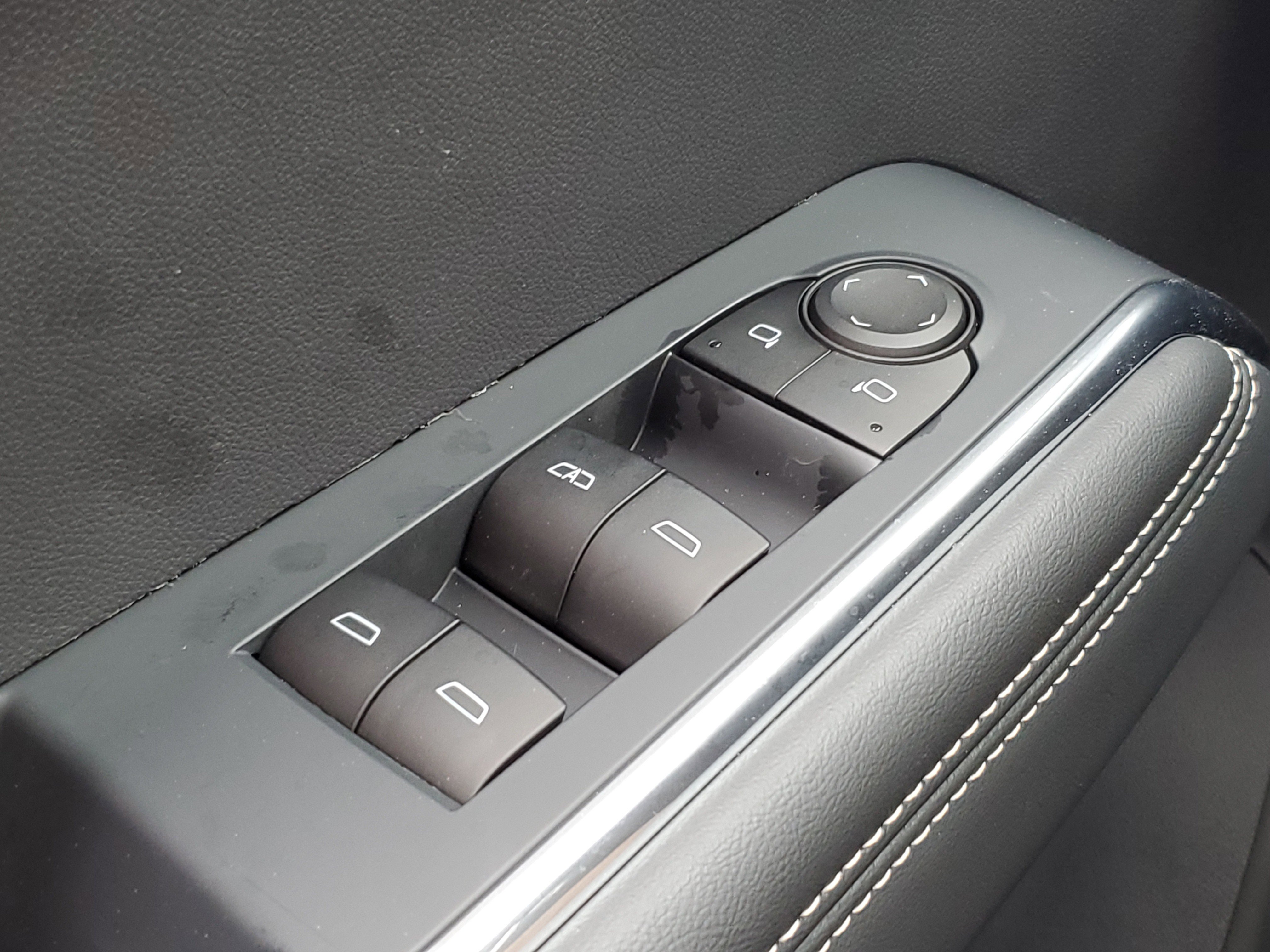 New 2025 GMC Acadia Elevation w/ Elevation Premium Package image 25