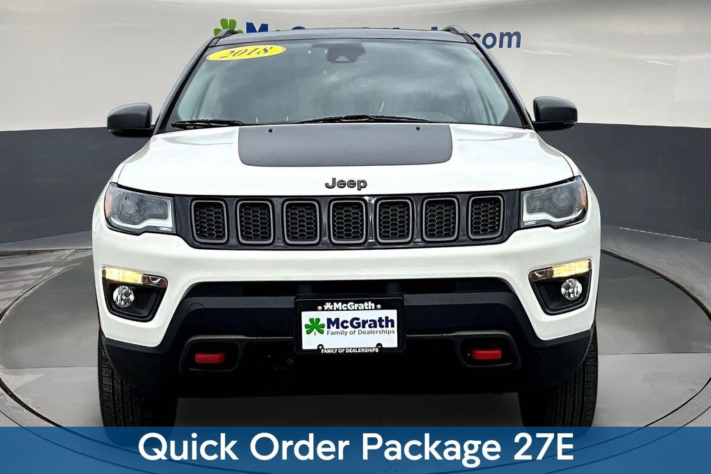 Used 2018 Jeep Compass Trailhawk w/ Leather Interior Group AWD/4WD image 2