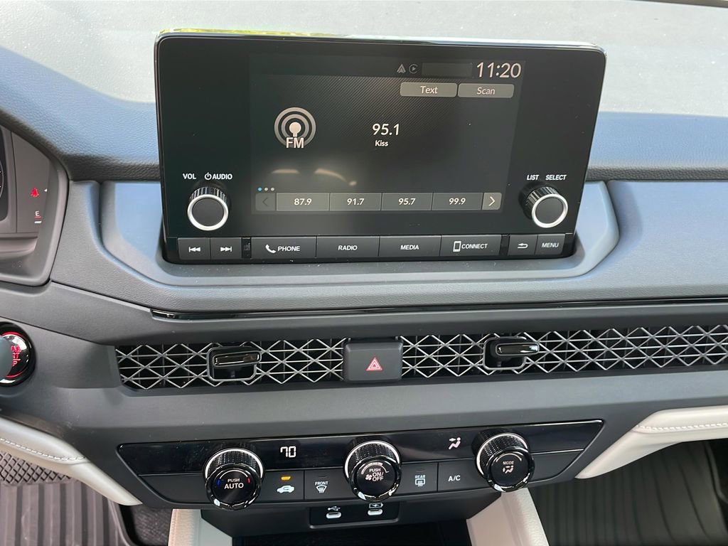 New 2025 Honda Accord LX image 30