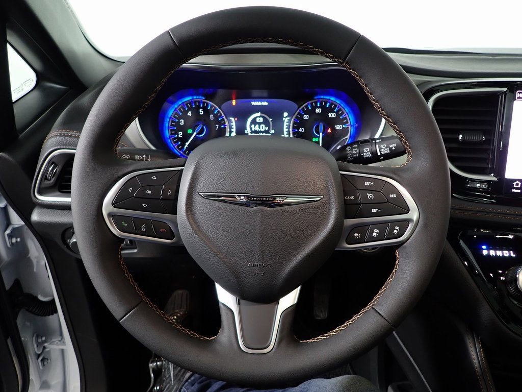 New 2026 Chrysler Pacifica Pinnacle image 29