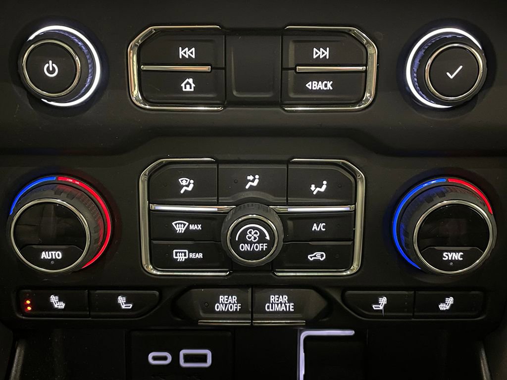 Used 2022 Chevrolet Tahoe Z71 w/ Luxury Package image 38