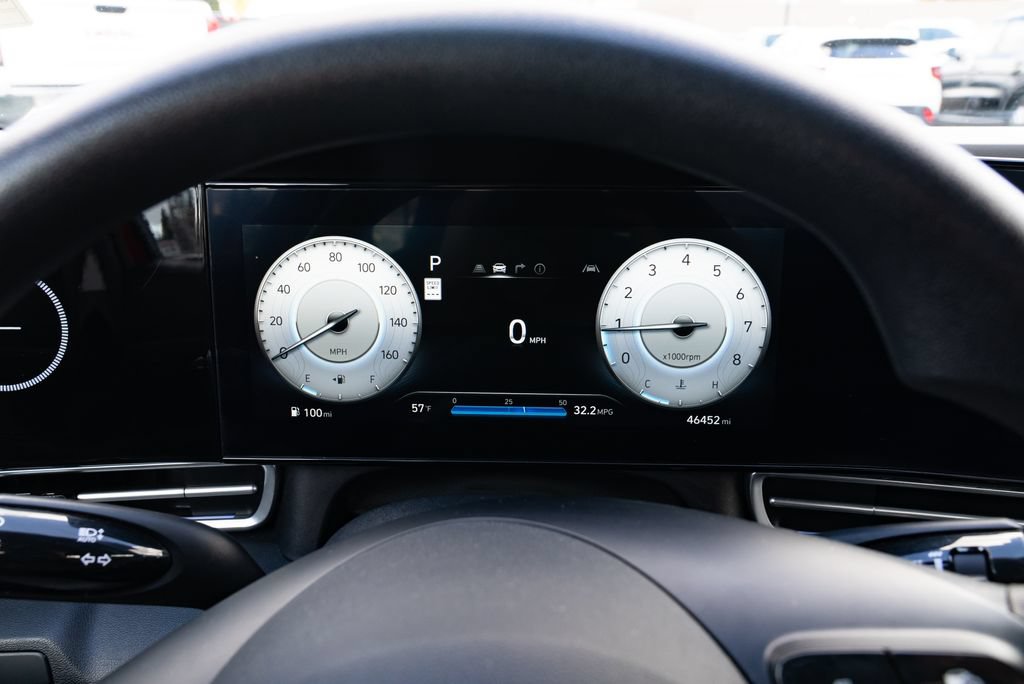 Used 2024 Hyundai Elantra SEL FWD image 12