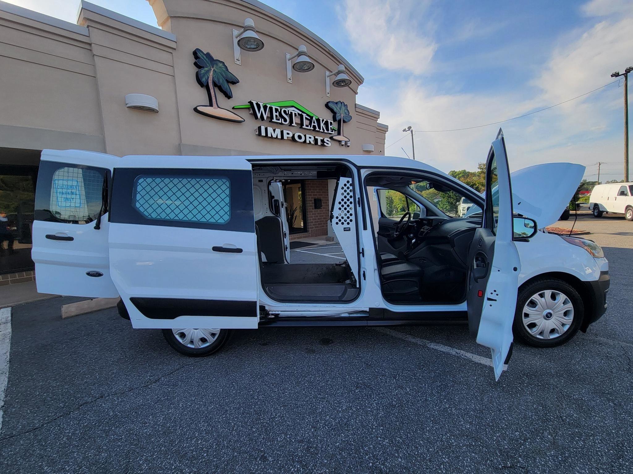 Used 2021 Ford Transit Connect XL FWD image 16