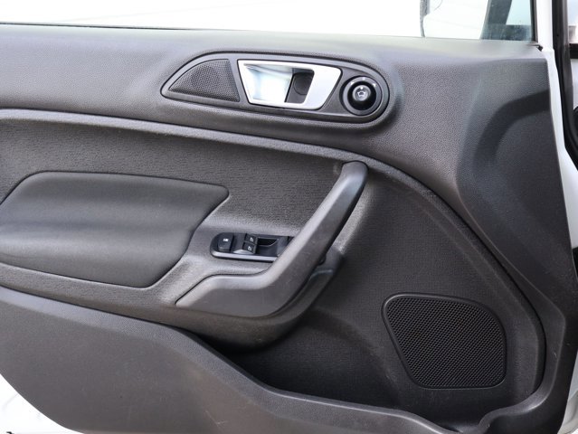 Used 2015 Ford Fiesta SE FWD image 10
