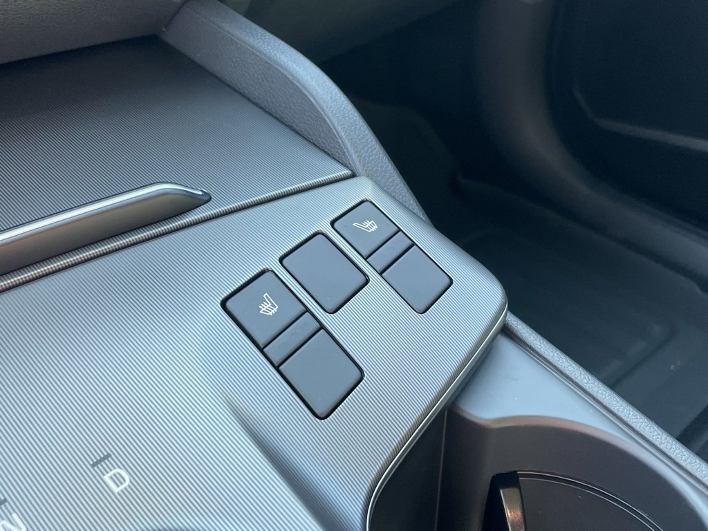 New 2026 Kia Sportage EX image 17