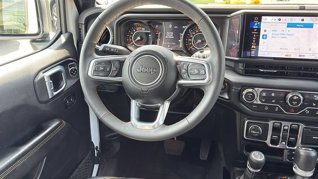 Used 2024 Jeep Wrangler Unlimited Sahara w/ Technology Group AWD/4WD image 21