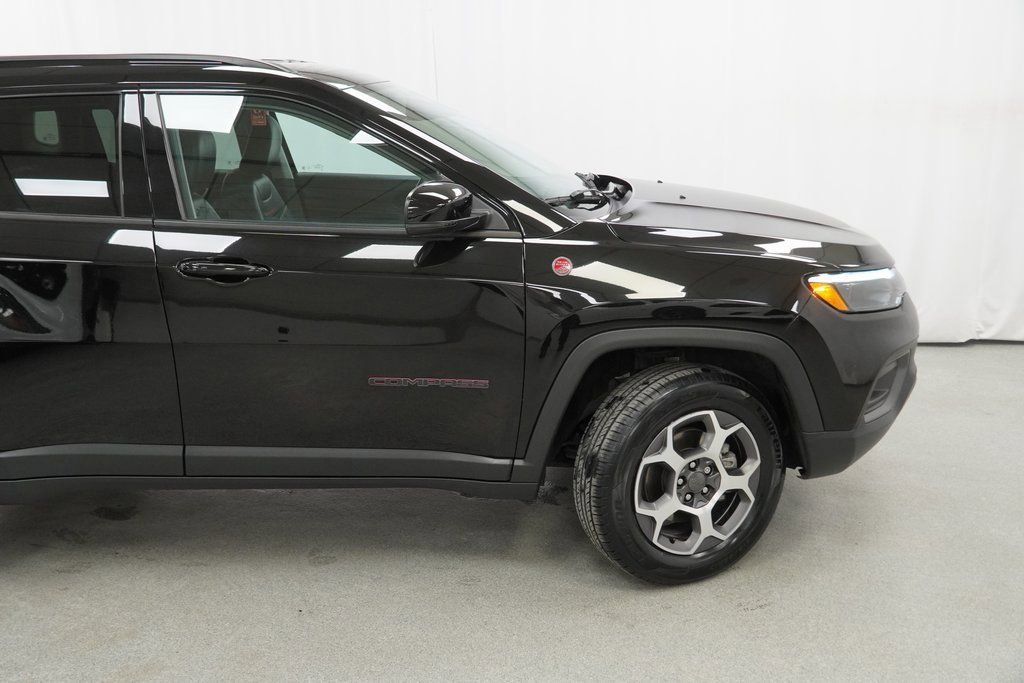 Certified 2022 Jeep Compass Trailhawk w/ Trailhawk Elite Group image 12