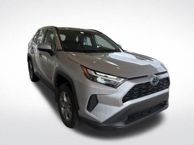 Used 2024 Toyota RAV4 XLE image 6