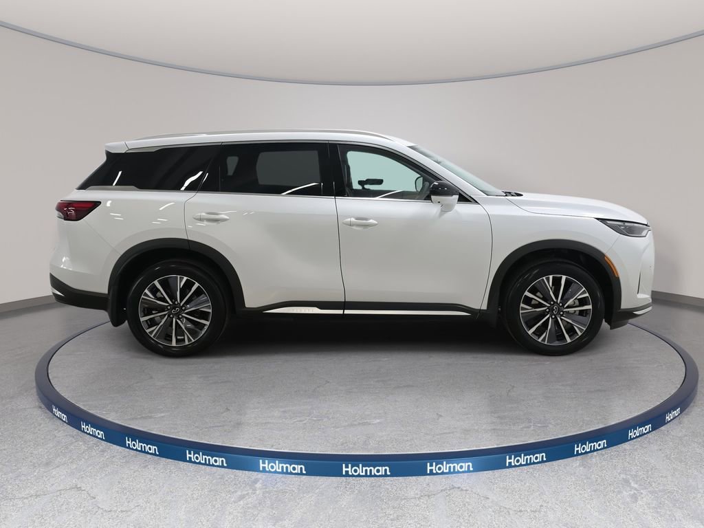 Certified 2026 INFINITI QX60 Luxe w/ Cargo Package image 4