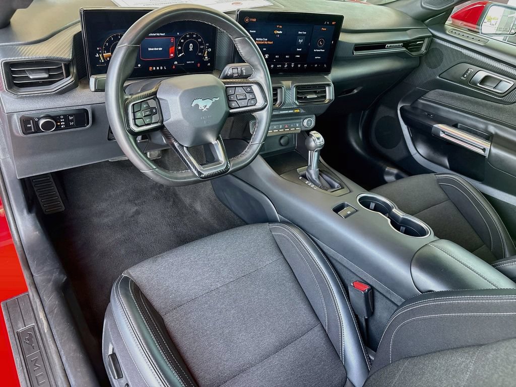 Used 2024 Ford Mustang Coupe RWD image 9