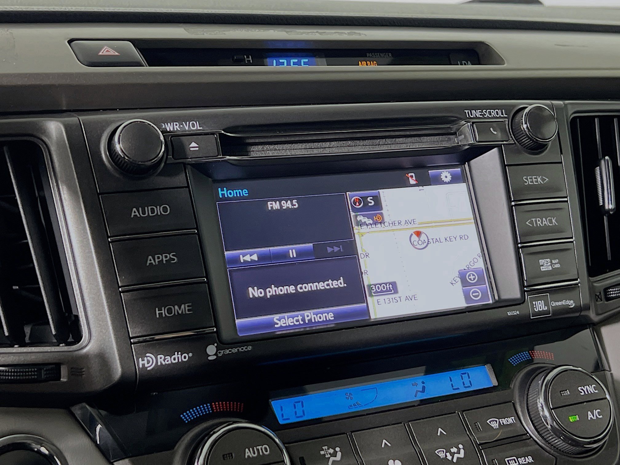 Used 2015 Toyota RAV4 Limited w/ Technology Package image 27