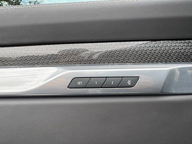 Used 2025 Cadillac Escalade V w/ LPO, ONYX Package AWD/4WD image 21