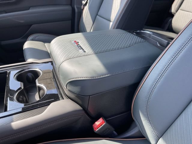 New 2026 GMC Yukon XL AT4 w/ AT4 Premium Plus Package AWD/4WD image 21