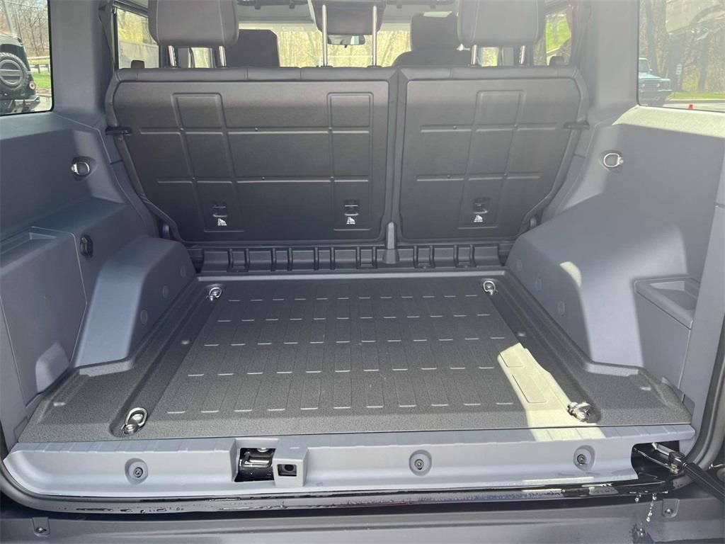 Used 2025 INEOS Grenadier Fieldmaster Edition image 11