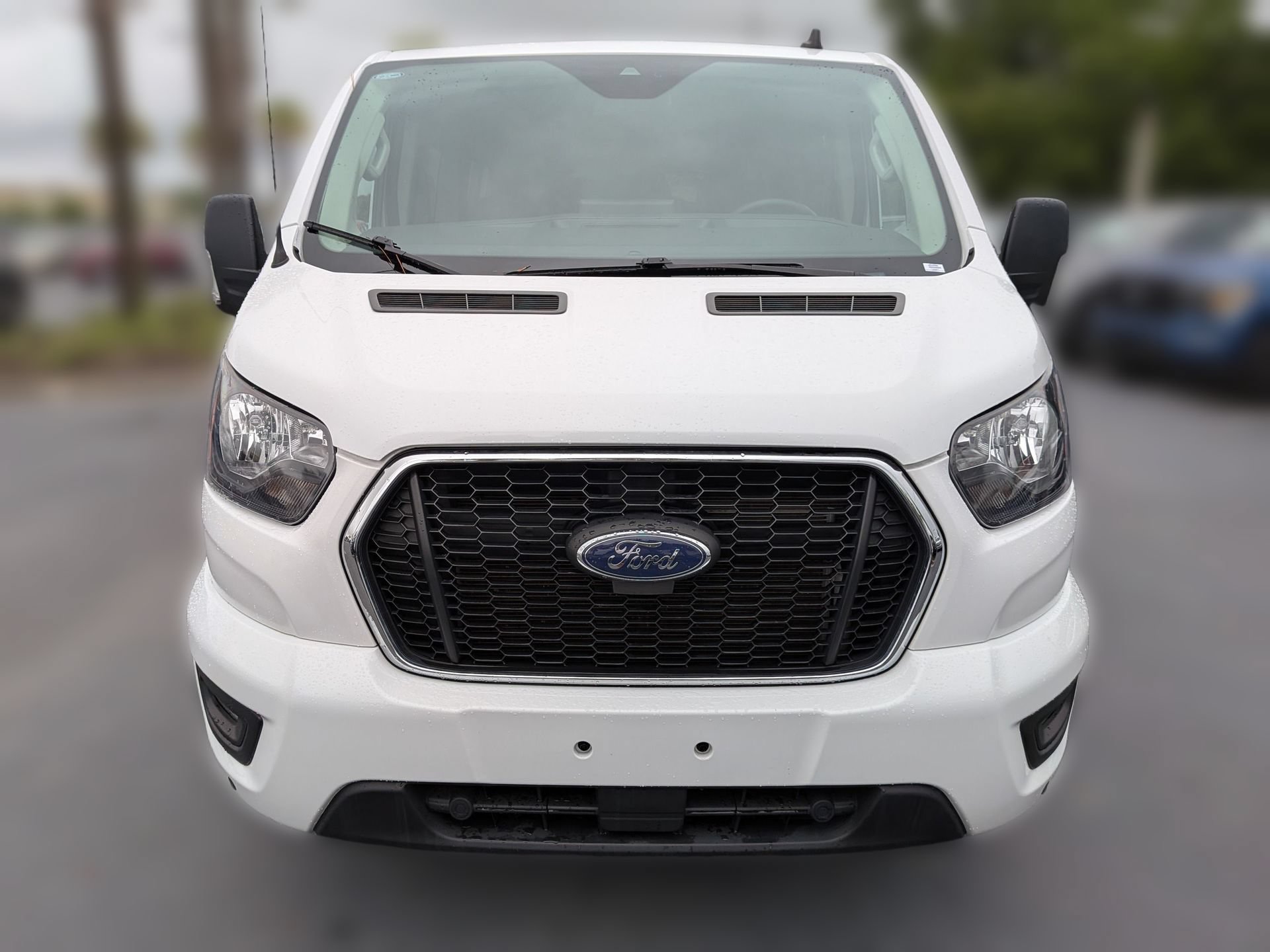 Used 2024 Ford Transit 350 XLT RWD image 11