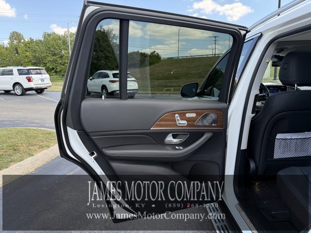 Certified 2025 Mercedes-Benz GLS 450 4MATIC image 16