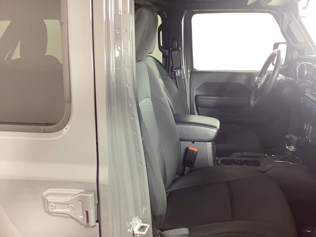 Used 2021 Jeep Wrangler Unlimited Sport image 8