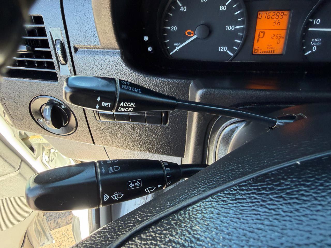 Used 2011 Mercedes-Benz Sprinter 2500 image 15