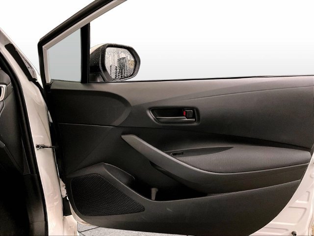 Used 2022 Toyota Corolla LE FWD image 23
