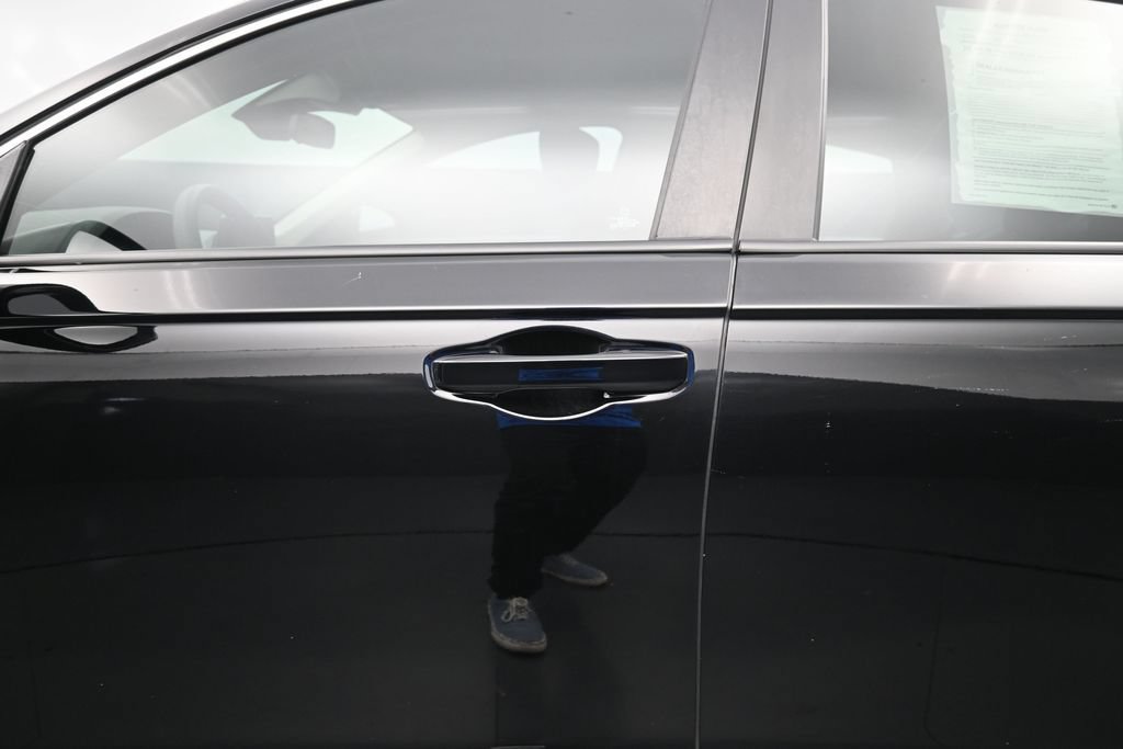 Used 2025 Honda Accord LX image 13