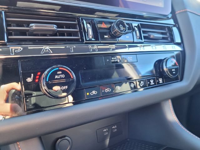New 2026 Nissan Pathfinder Rock Creek AWD/4WD image 15