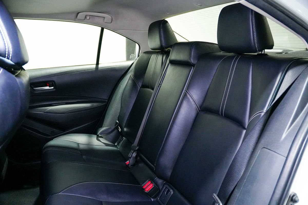 Used 2022 Toyota Corolla XLE FWD image 19