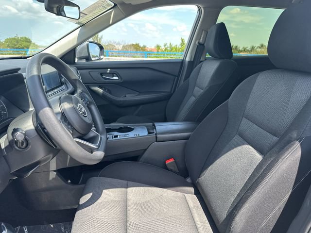 Used 2024 Nissan Rogue SV image 23