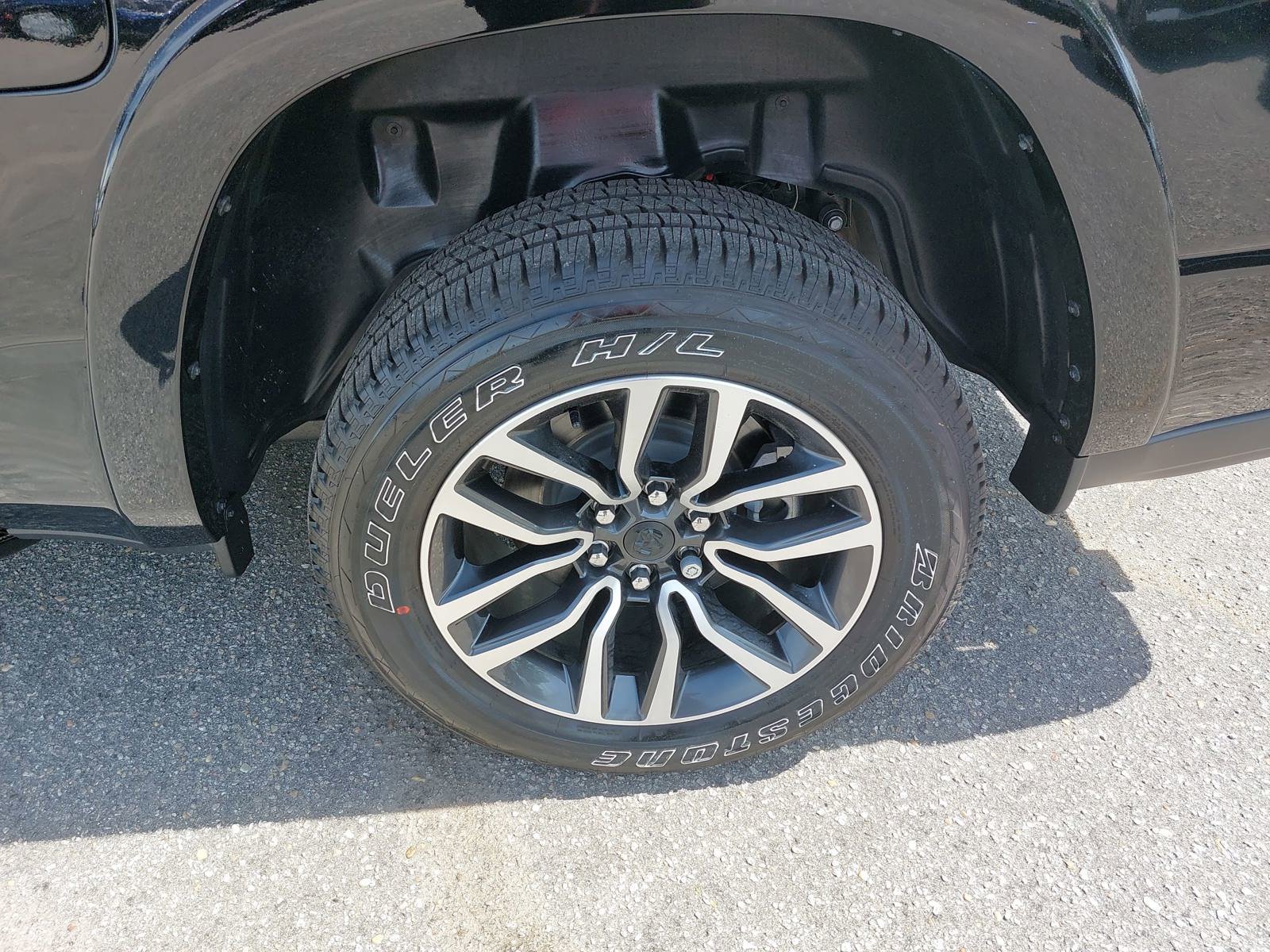 New 2025 RAM 1500 Limited AWD/4WD image 34