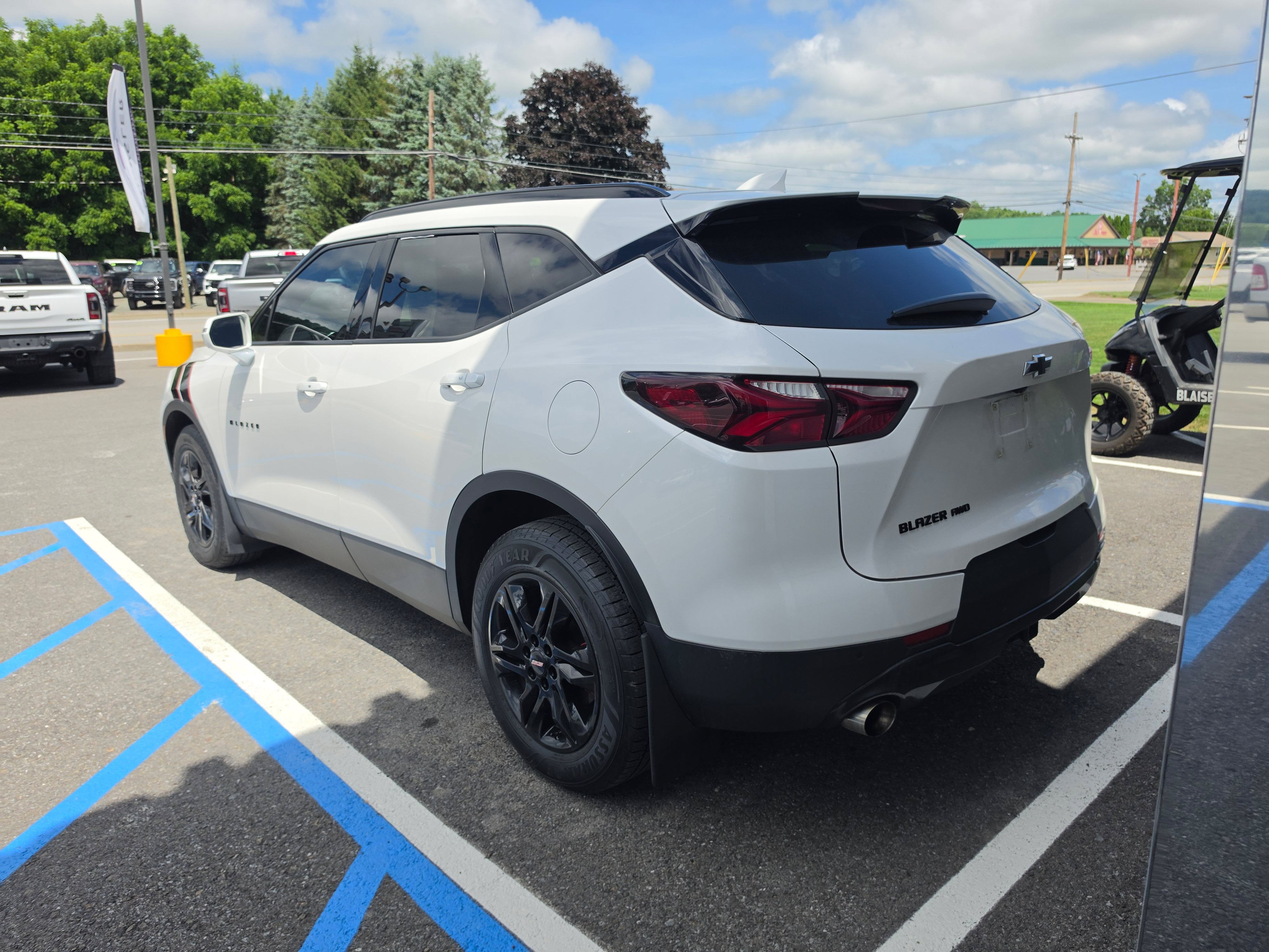 Used 2020 Chevrolet Blazer LT AWD/4WD image 6
