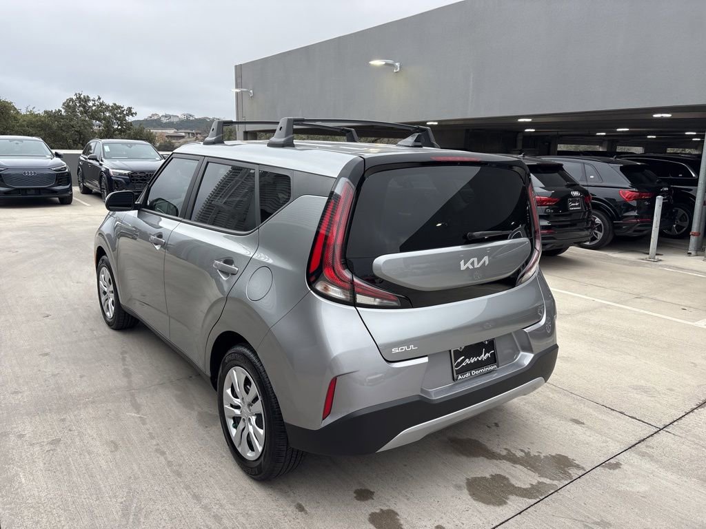Used 2025 Kia Soul LX image 8