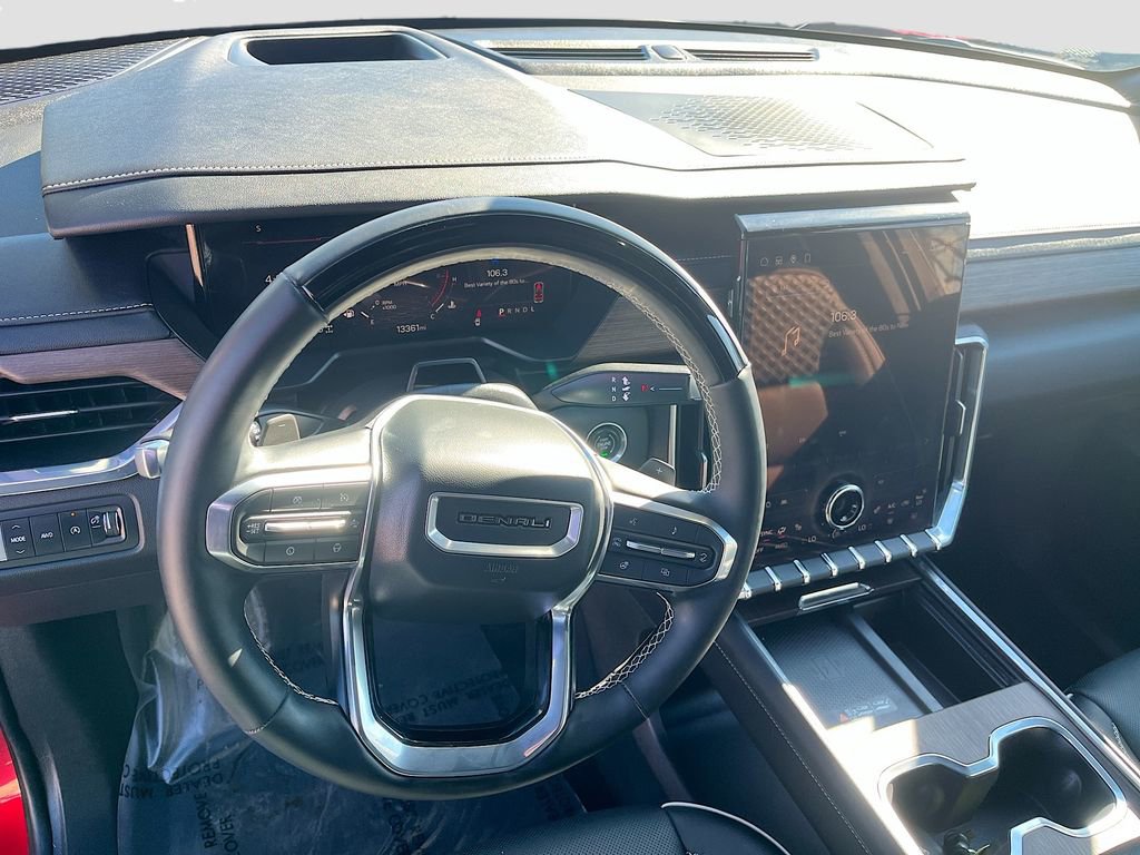 Used 2024 GMC Acadia Denali w/ Super Cruise Package image 9