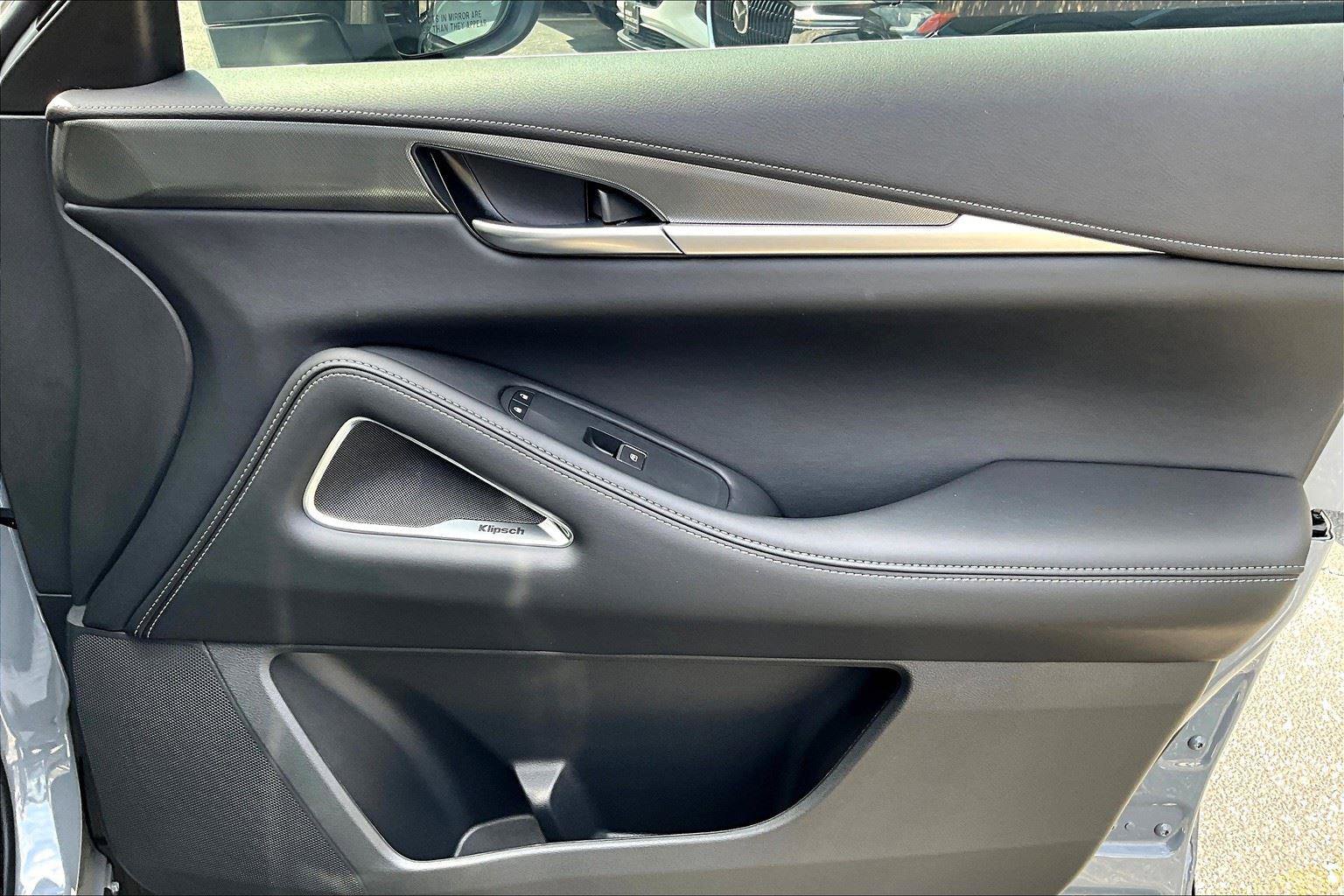 New 2026 INFINITI QX60 Luxe image 23