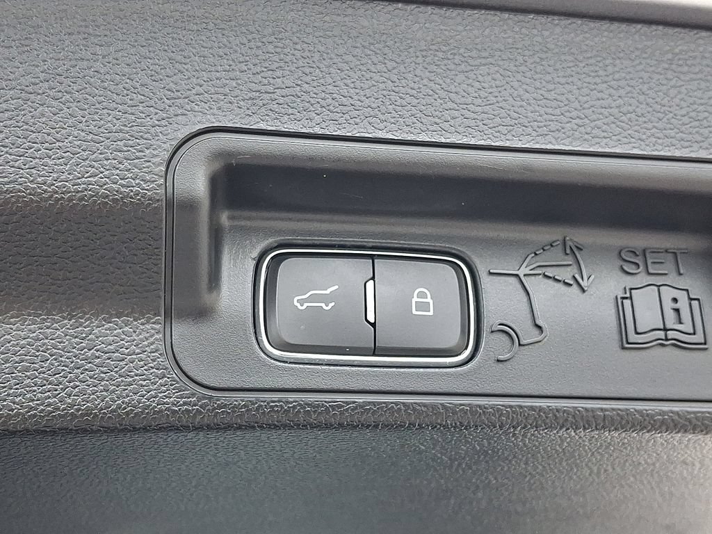 Used 2023 Ford Explorer ST w/ Equipment Group 401A AWD/4WD image 33