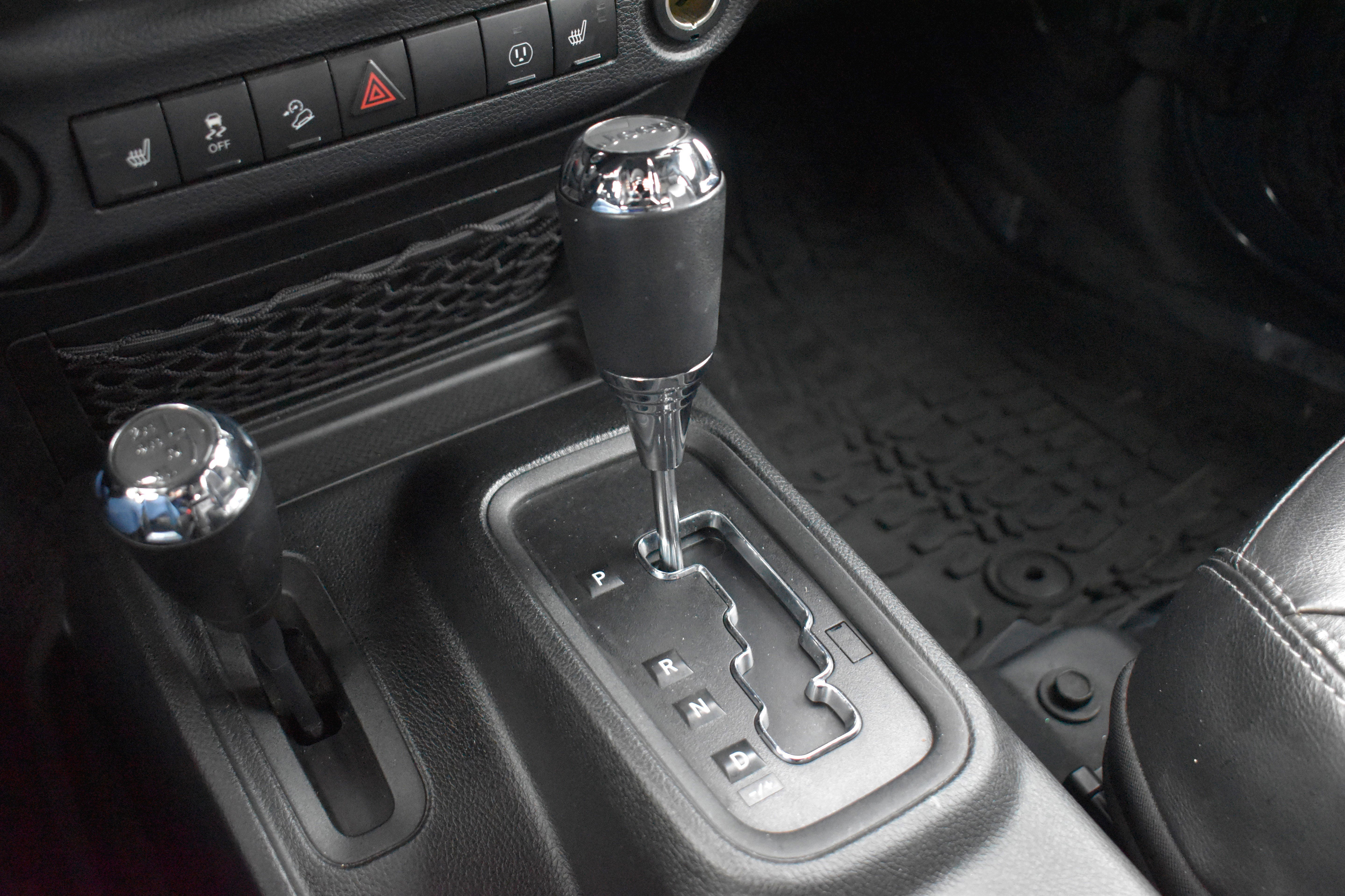 Used 2017 Jeep Wrangler Unlimited Sahara image 23